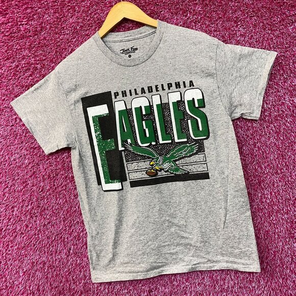 NFL Junk Food Philadelphia Eagles Gray Tshirt size Small - Picture 3 of 4